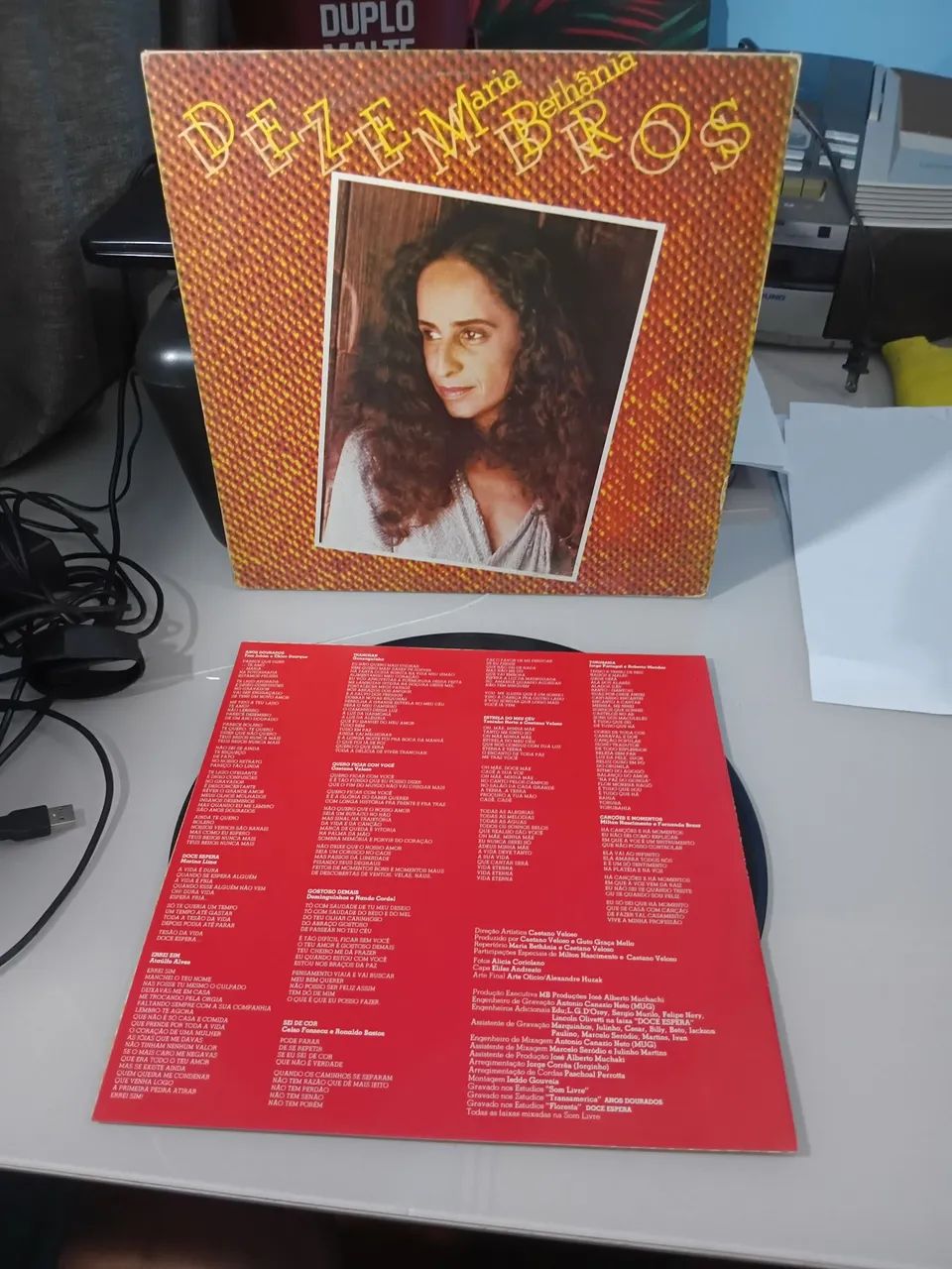 Vinil MARIA  BETHANIA Dezembros raridade - Foto 4