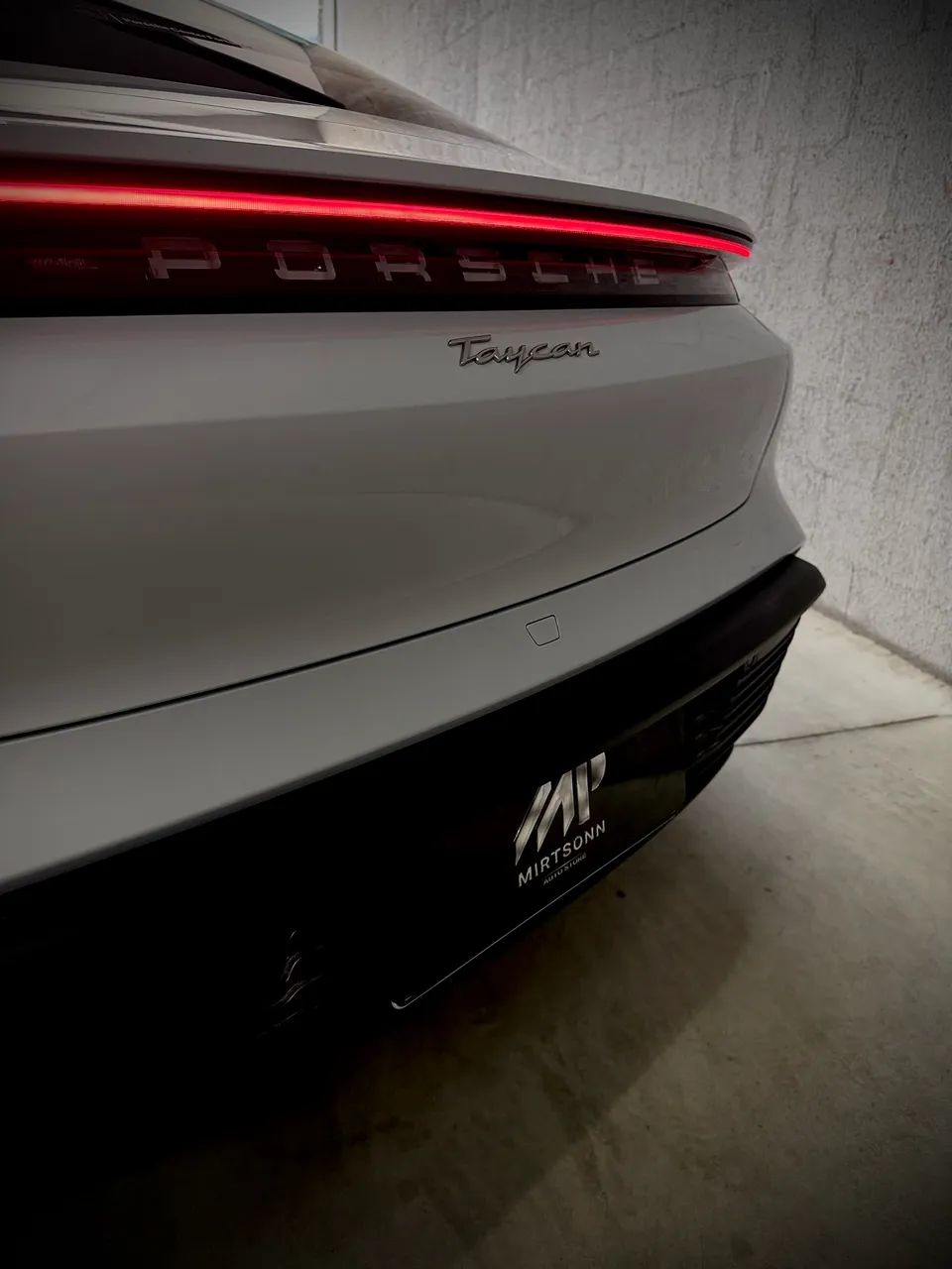 Porsche Taycan (elétrico) 2024 - Foto 4