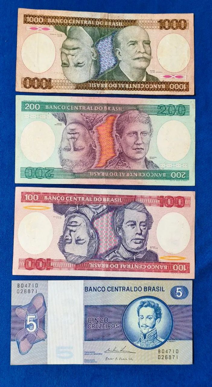Lote com 4 notas de Cruzeiros 