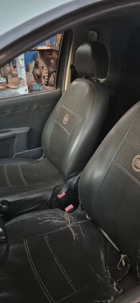 Fiat Strada Adventure 1.8/ 1.8 Locker Flex CE 2014 - Foto 5