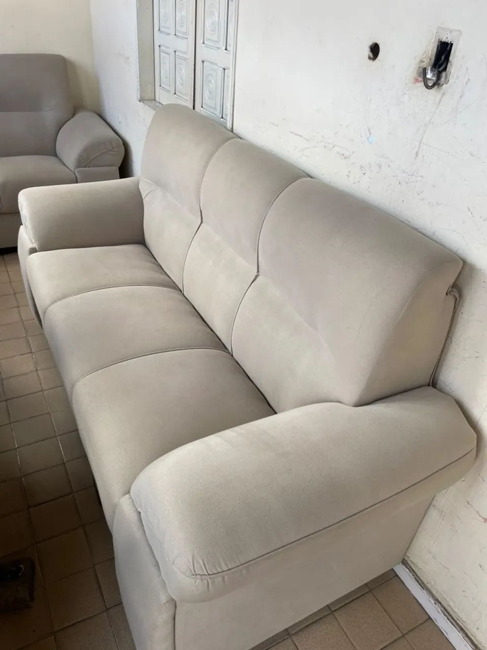 Conjunto de sofás 2 e 3 Lugares Novo