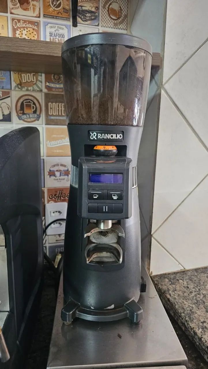 Máquina de café profissional Rancilio com moinho<br> - Foto 4
