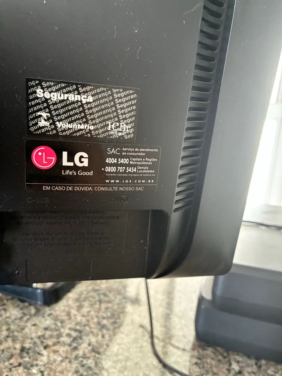 Monitor LG, 1600x900 Entrada DVI/VGA Funcionando Perfeitamente - Foto 3