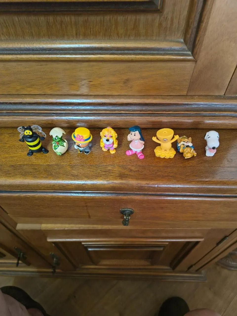8 Miniaturas Kinder Ovo e Outras - Foto 3