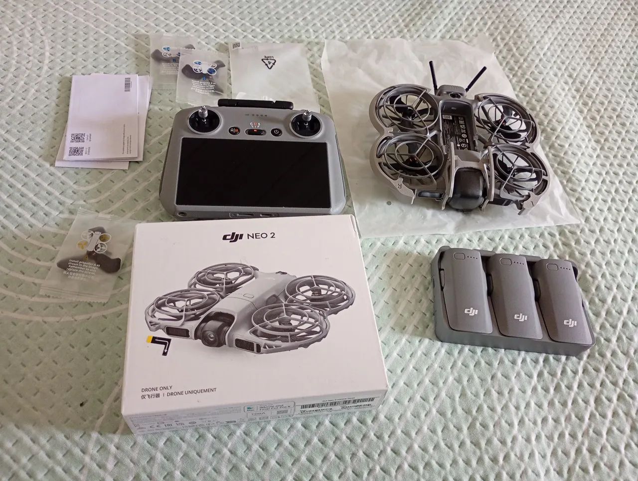 Neo 2 dji combo 3 baterias hub,módulo, controle RC2, armadura proteção  - Foto 3