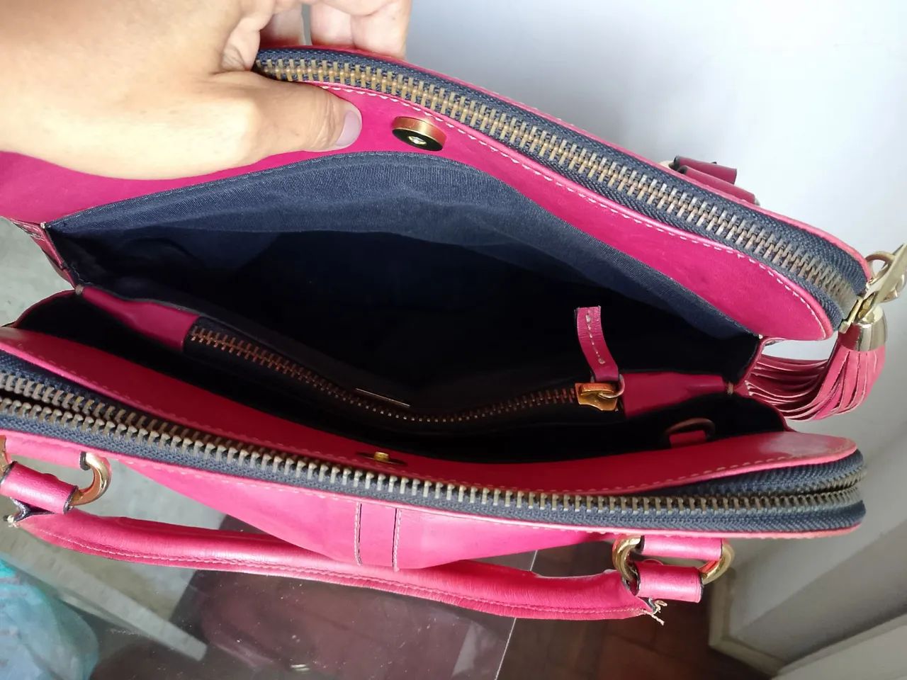 Bolsa em Couro goiaba  legítimo  - Foto 5