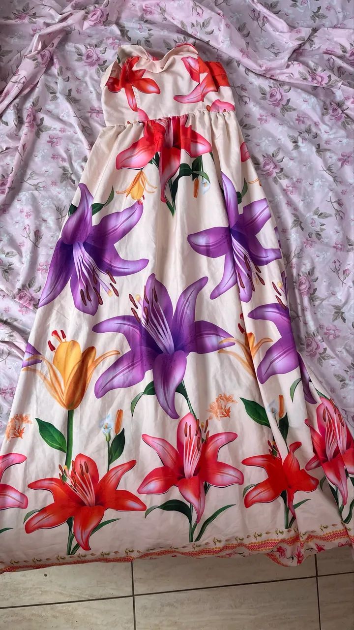 Desapego de vestidos e bolsa  - Foto 2