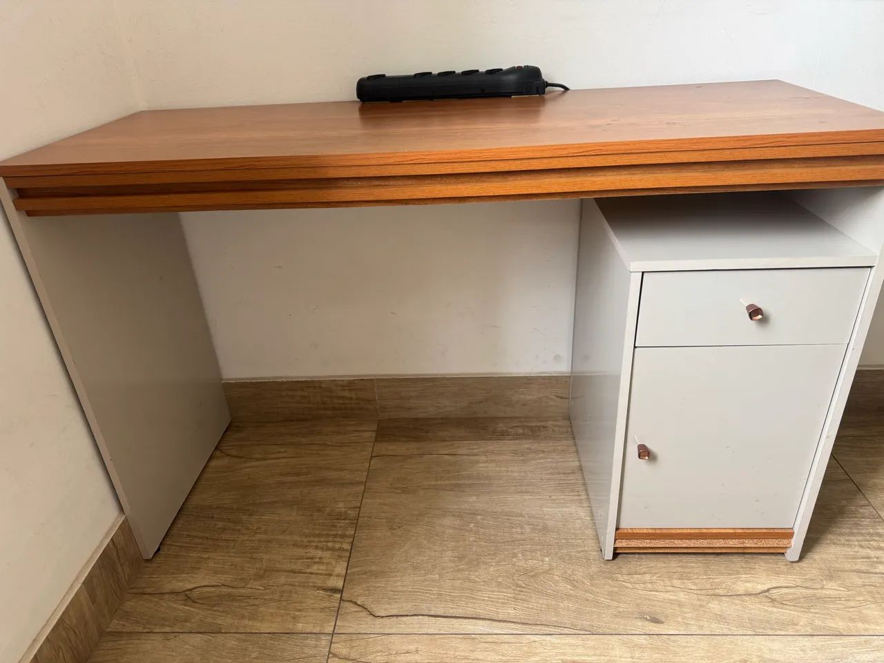 Mesa de Computador - Elegante  - Foto 4