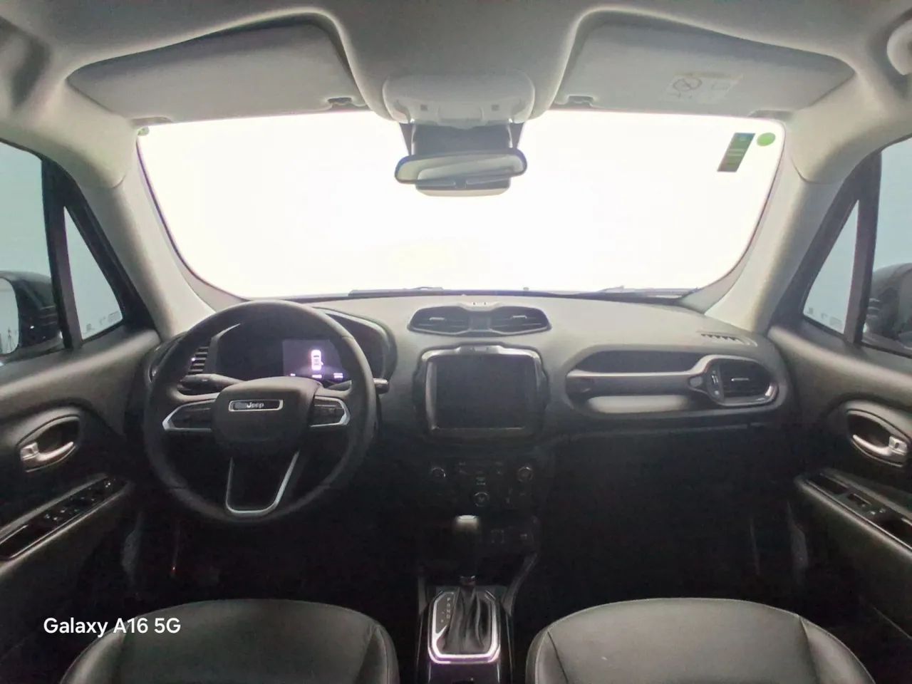 Jeep Renegade Long. T270 1.3 TB 4x2 Flex Aut., foto 15 de 18