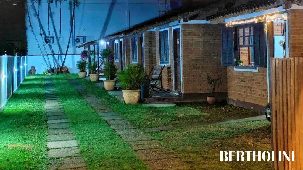 Condomínio com 5 chalés no Centro de Penedo-RJ - Foto 5