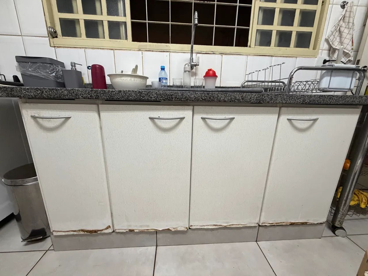 Conjunto de armários de cozinha + mesa de parede  - Foto 2