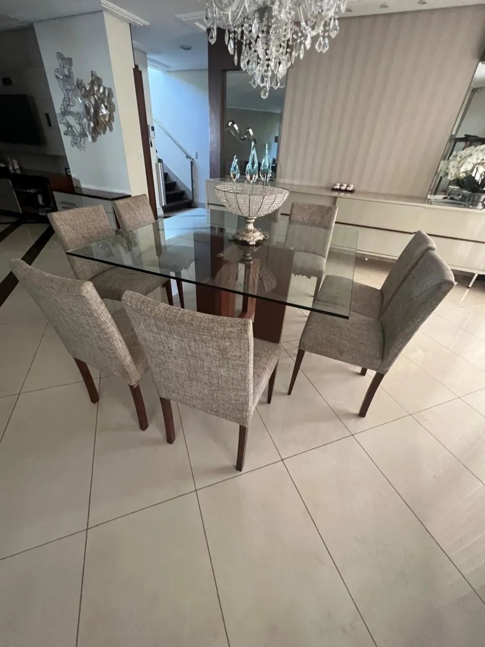 Mesa com 8 cadeiras - Aceita contraproposta - Foto 2