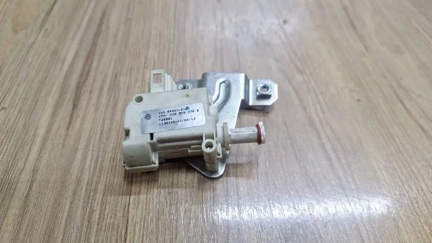 Atuador Trava Porta Malas Fox Crossfox - Peças para carros, vans e