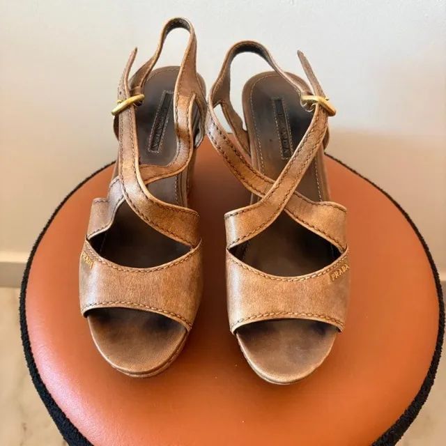 sandalia plataforma prada - Foto 4