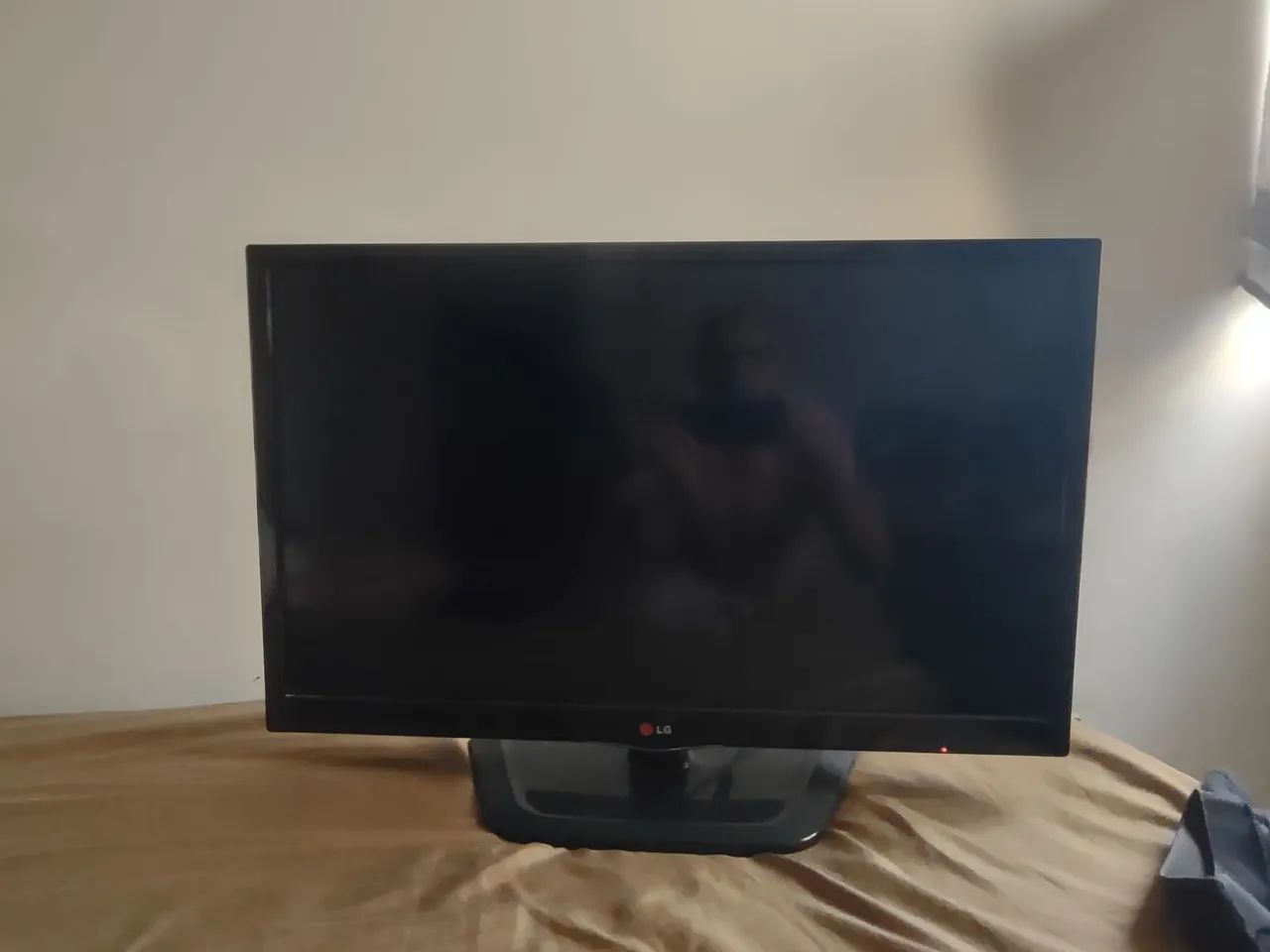 VENDO TV 28 POLEGADAS LG R$ 400,00 - Foto 3