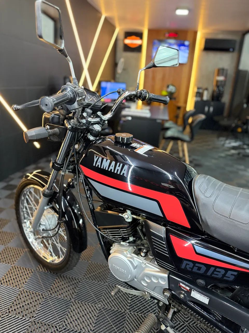 Yamaha RD135 1988 - Foto 4