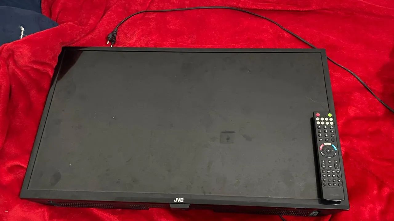 TV JVC Smart 32 plg