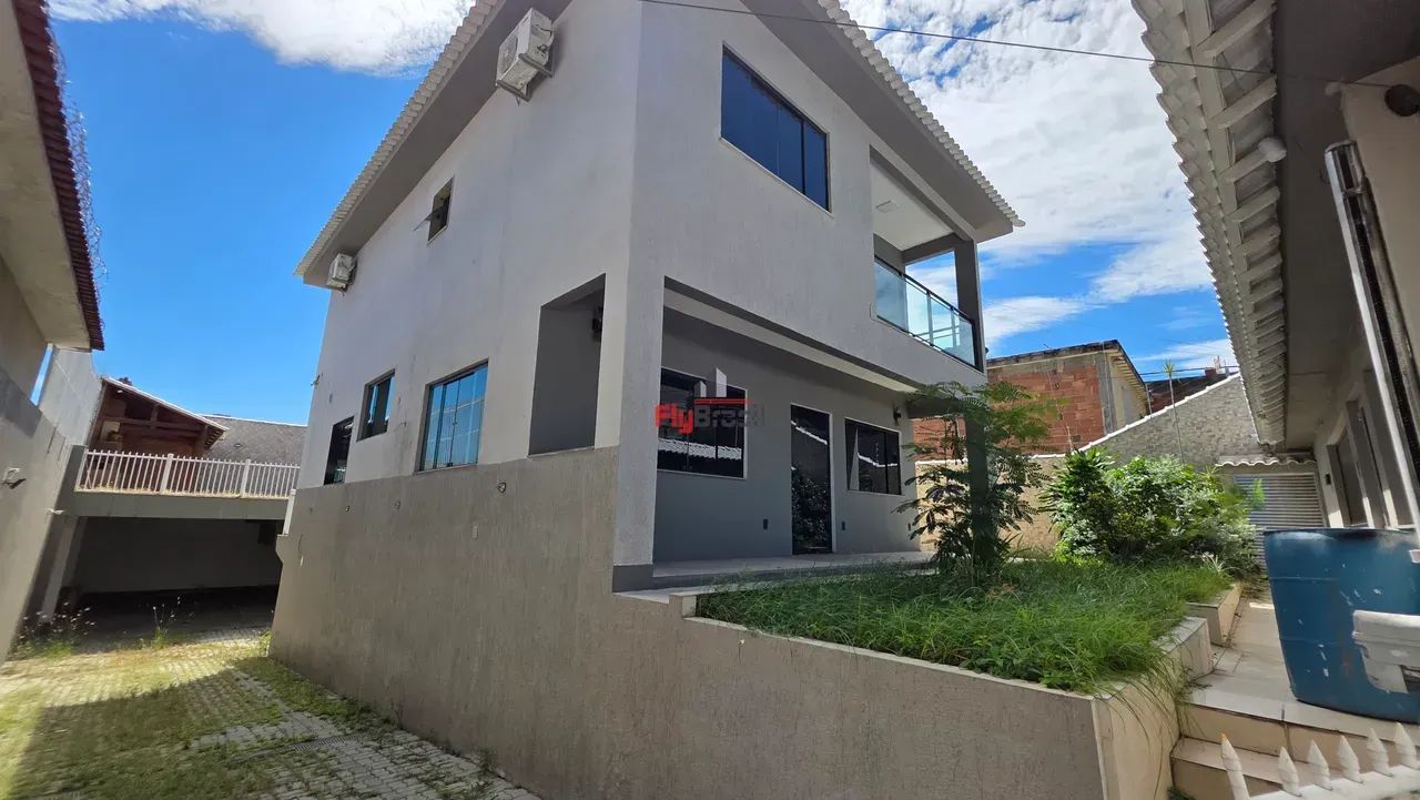 Casa com 4 quartos, quintal e piscina - Foto 4