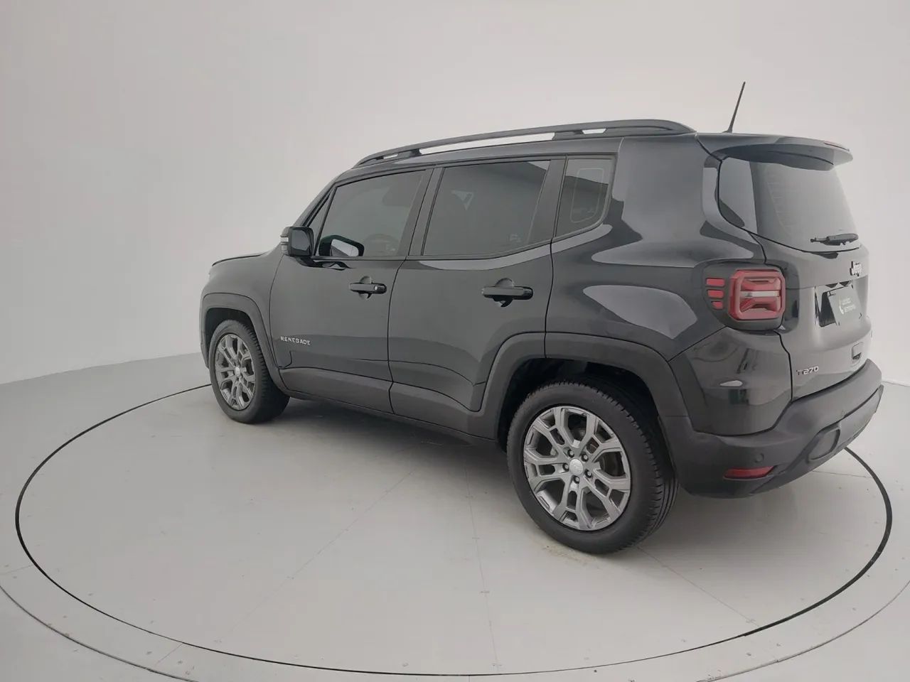 Jeep Renegade Long. T270 1.3 TB 4x2 Flex Aut., foto 3 de 18