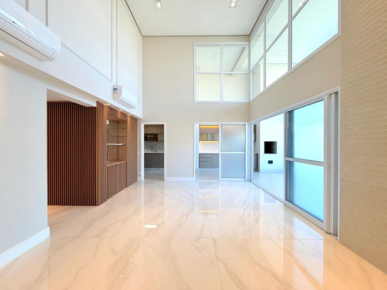 Apartamento para alugar e vender com 3 quartos, 189 m² - Taquaral - Foto 2