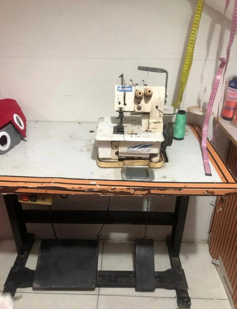 VENDO MÁQUINAS DE COSTURA - ÓTIMA OPORTUNIDADE! 