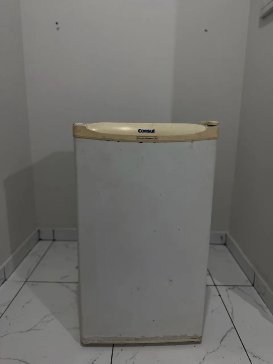 Vendo frigobar Consul Compacto 120 - Foto 2
