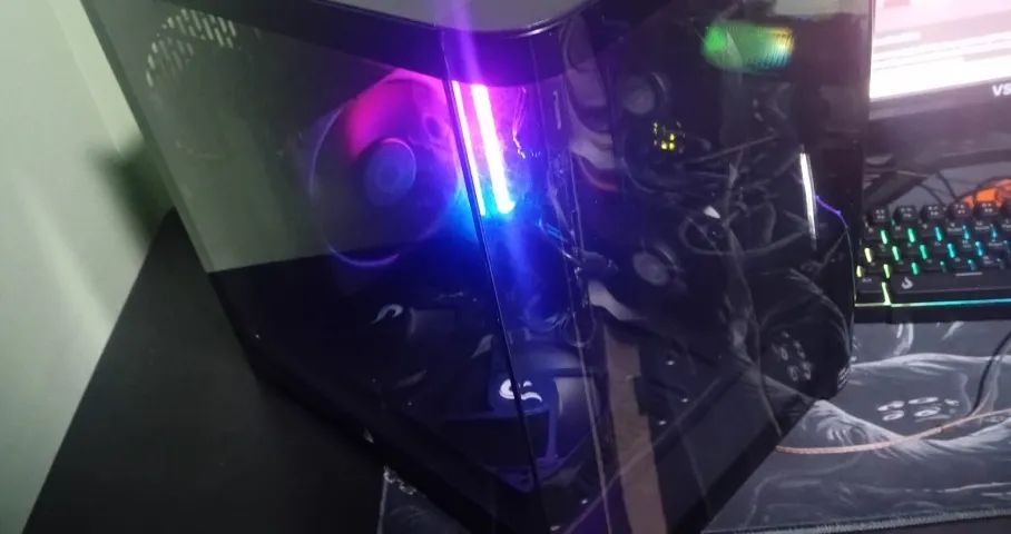 Gaming PC with Ryzen 7 7800X3D, XPG 16GB 6000MHz DDR5, Maxsun B850M Pro Dark WiFi, 1TB NVMe, 850W