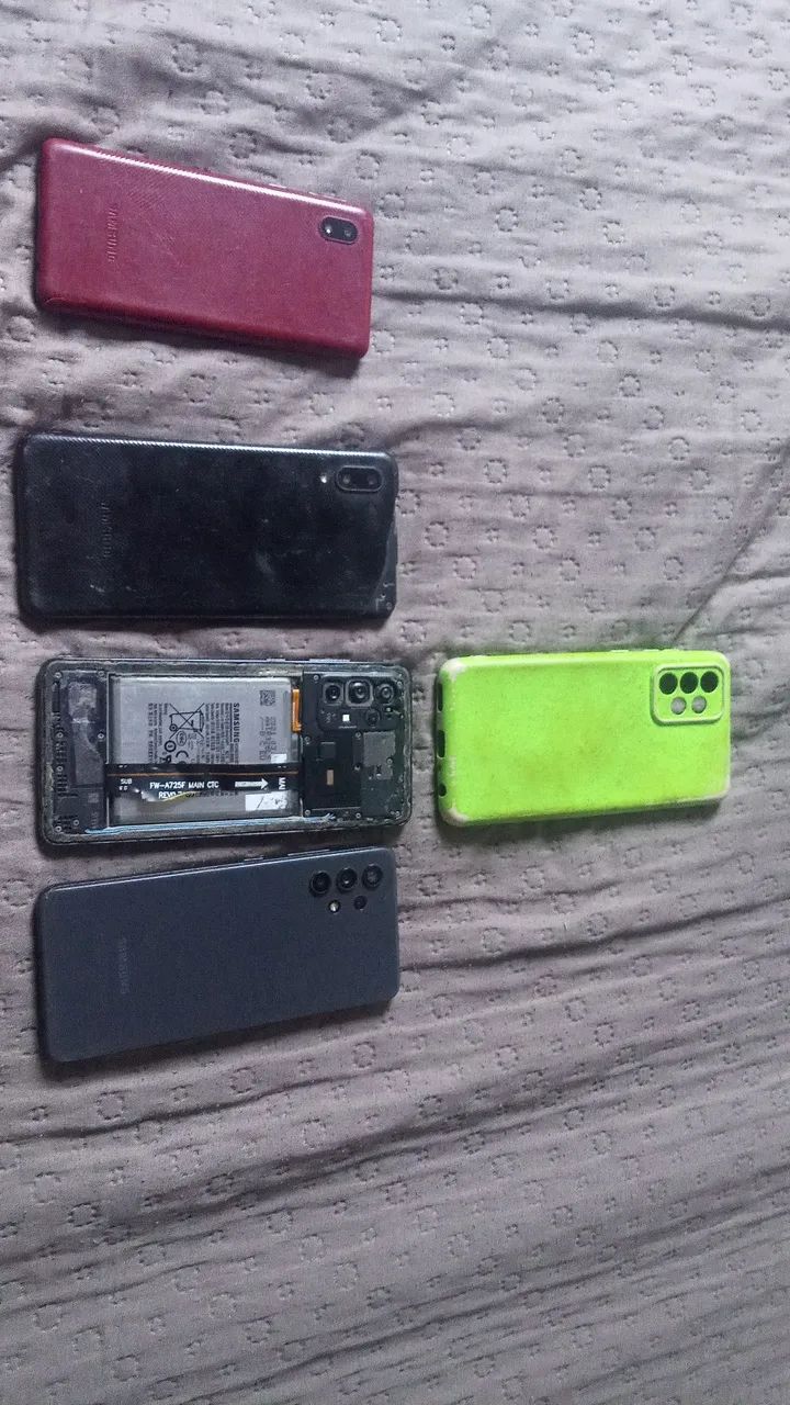 Celulares com defeito 