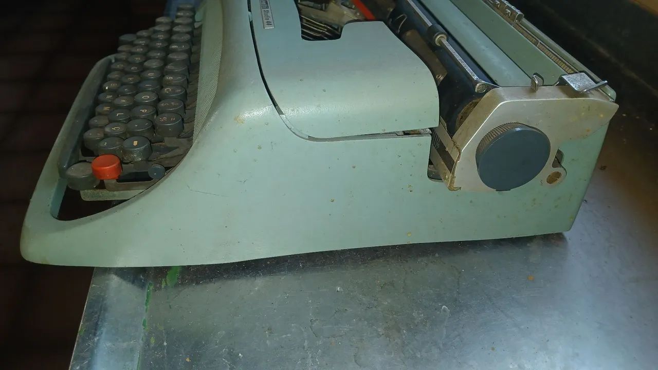 Máquina de escrever olivetti - Foto 3