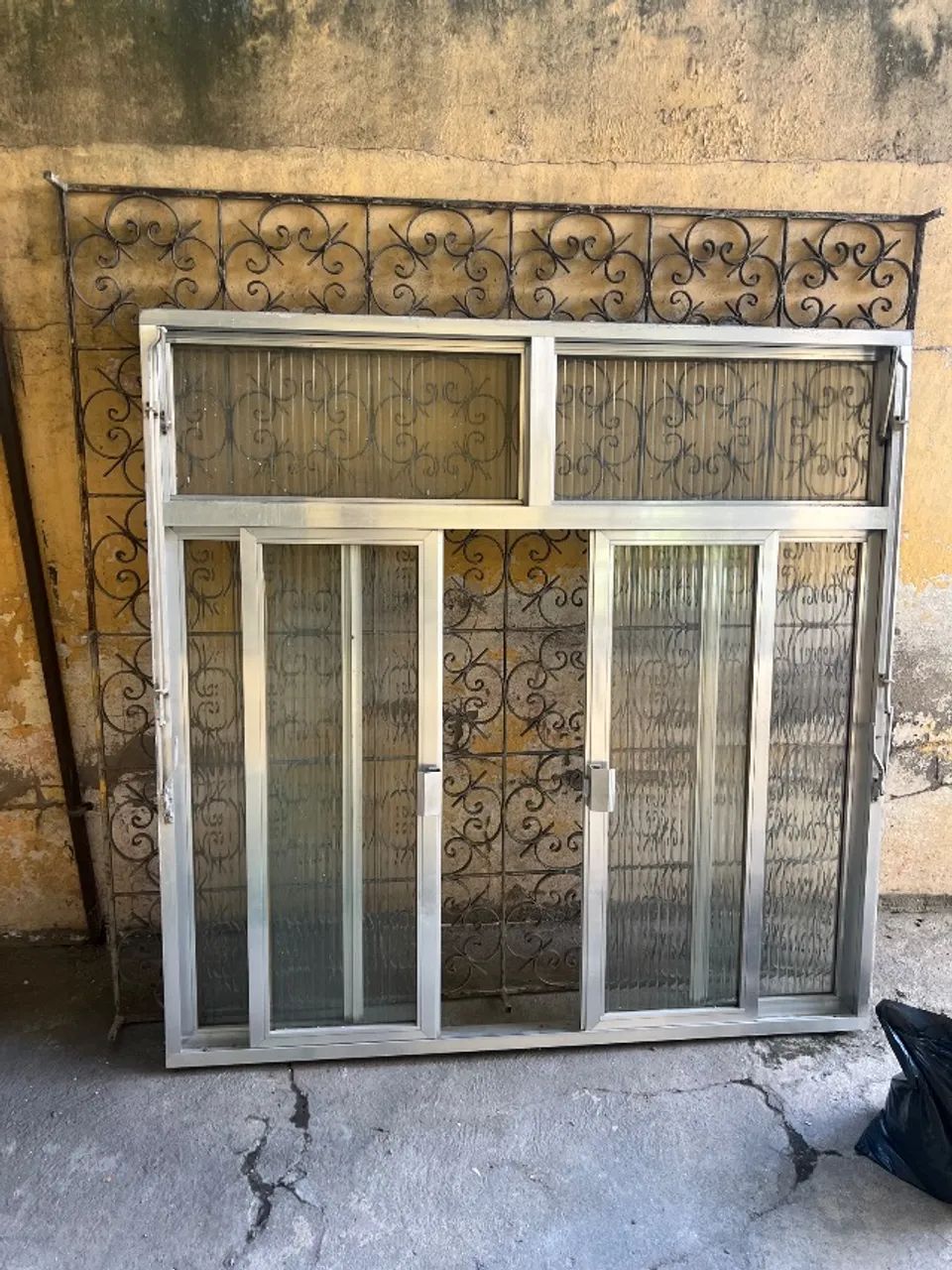 Janela de alumínio