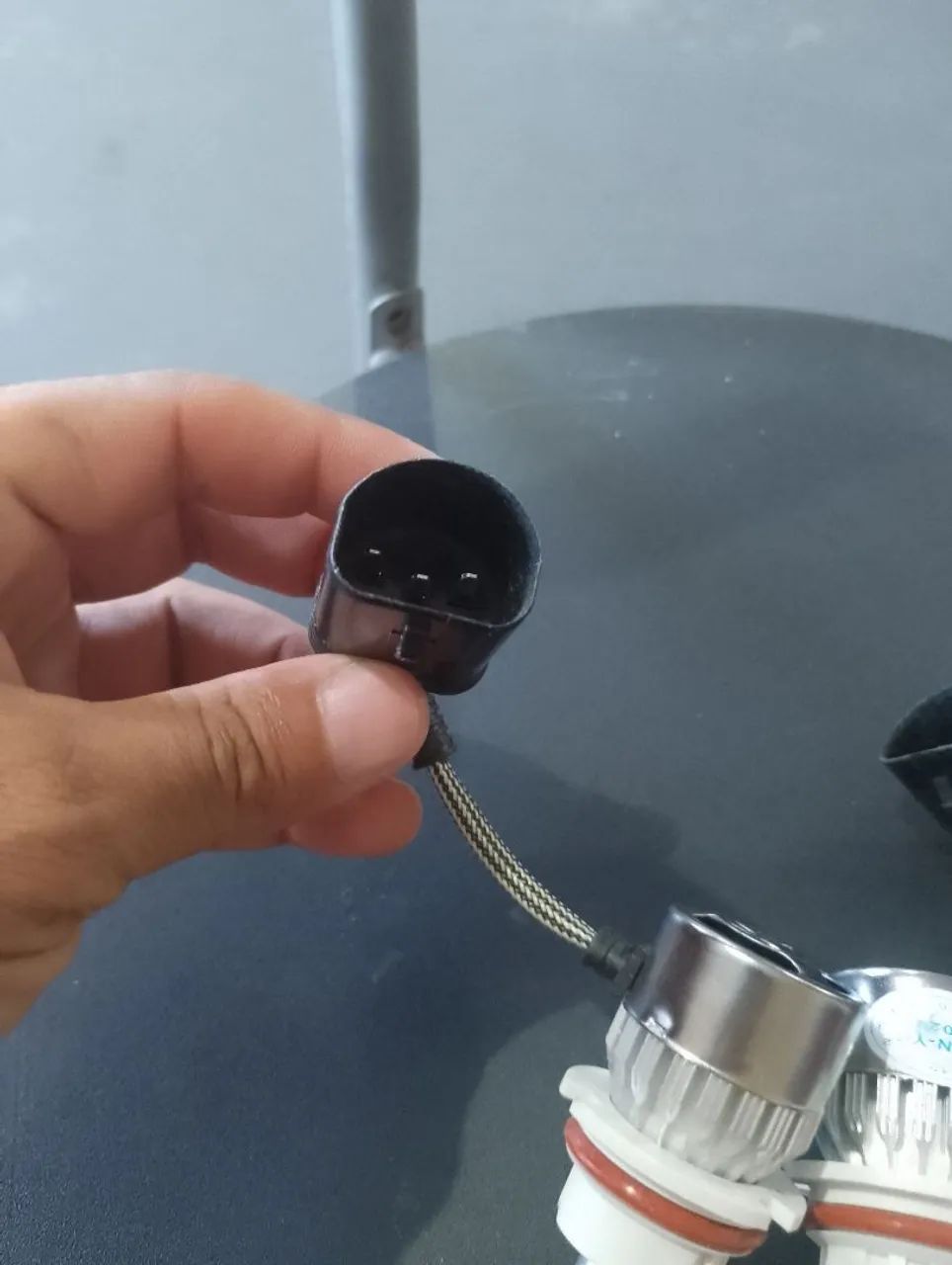 Lâmpada de led C6 9004 compatível com diversos carros - Foto 3