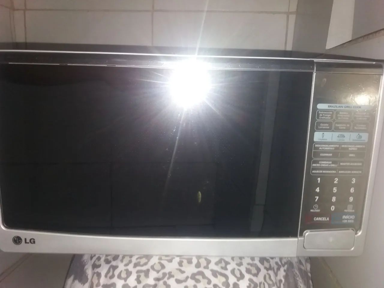 Microondas e grill.espelhado da LG.em excelente estado 