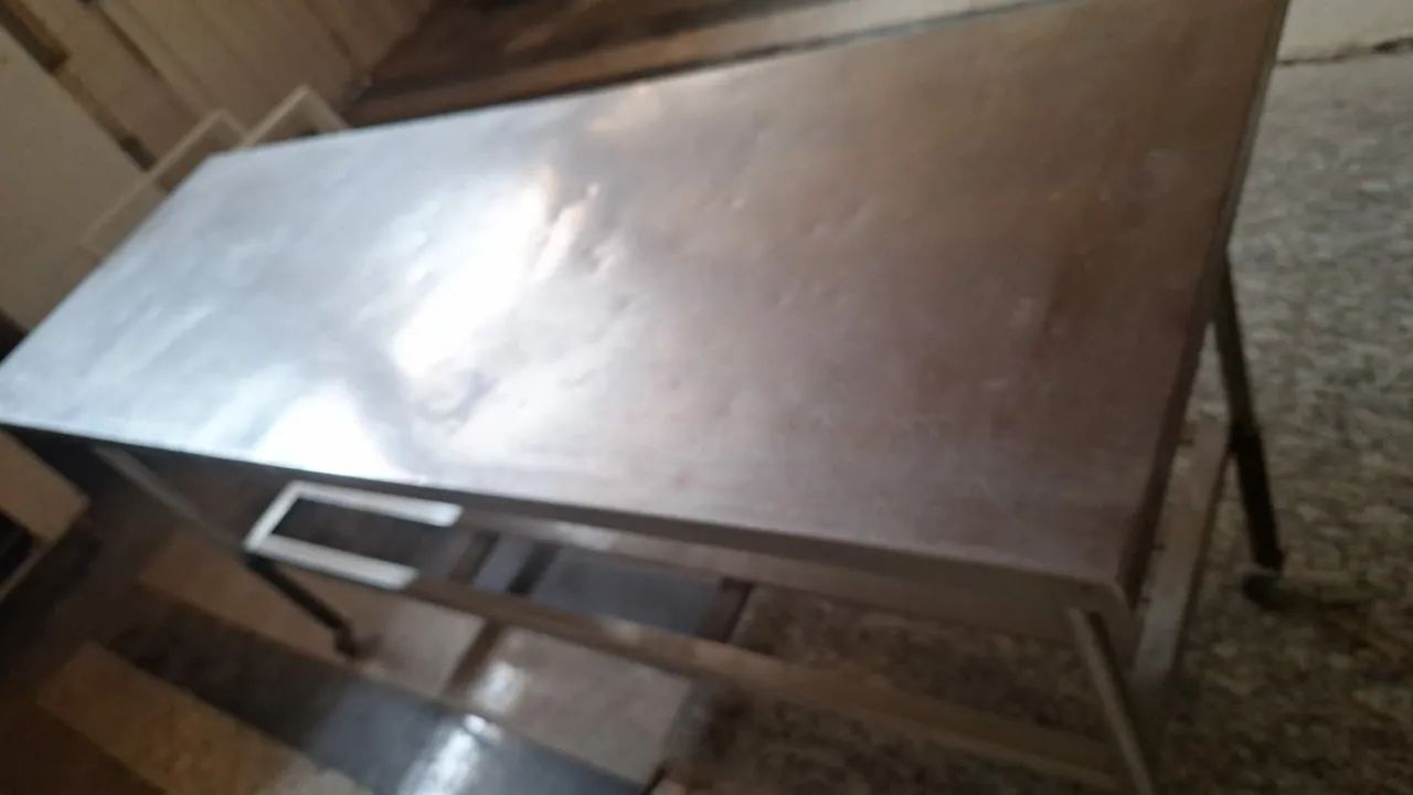 Mesa com Gradil Inox  - Foto 2
