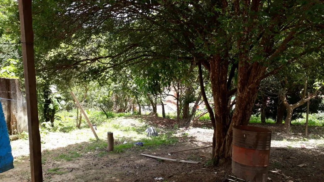 Prédio com 3 andares, cobertura e quintal - Centro de Bom Jesus do Amparo/MG - Foto 5