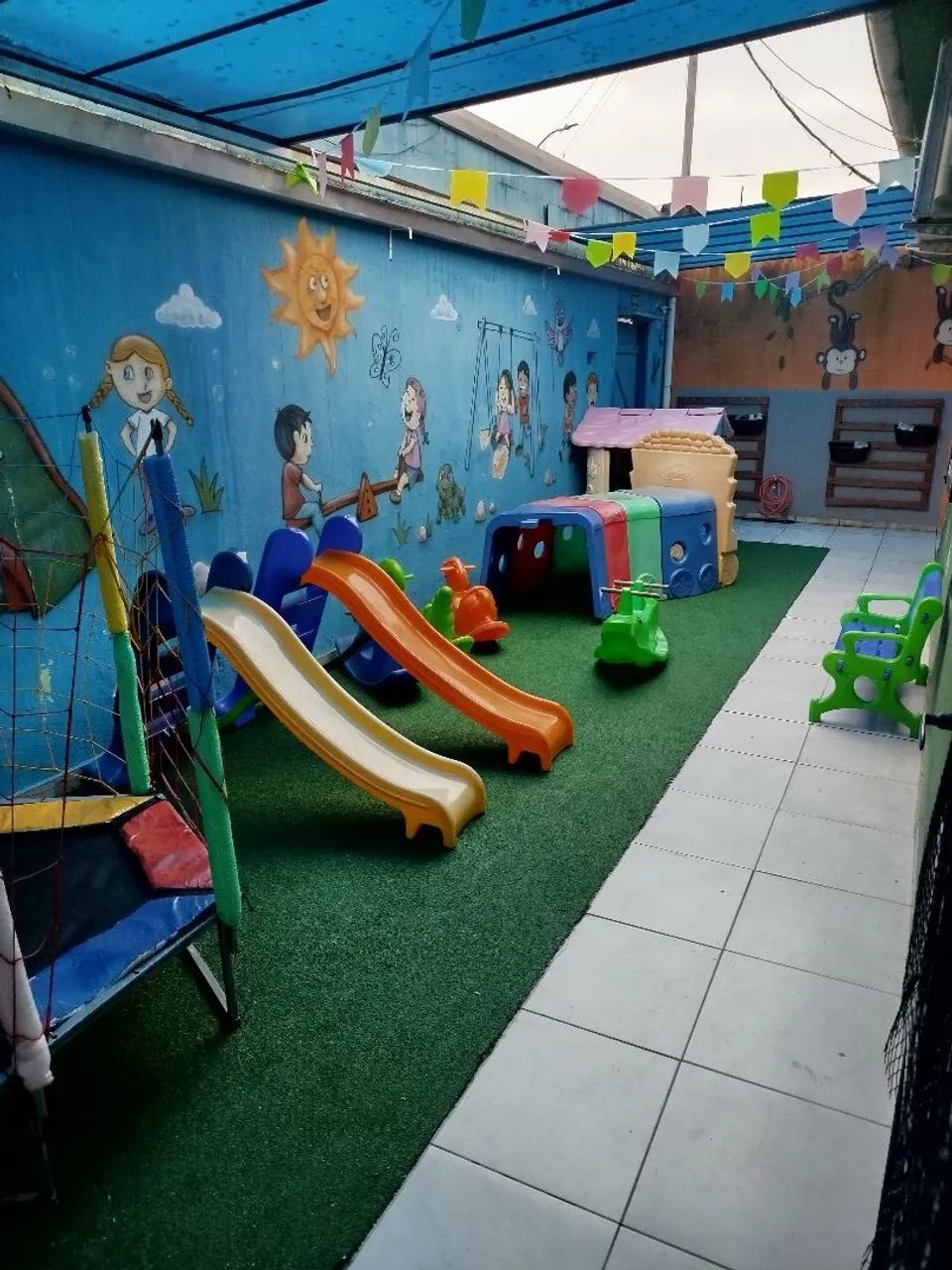 Vendo equipamentos e mobíliarios escolares - Foto 2