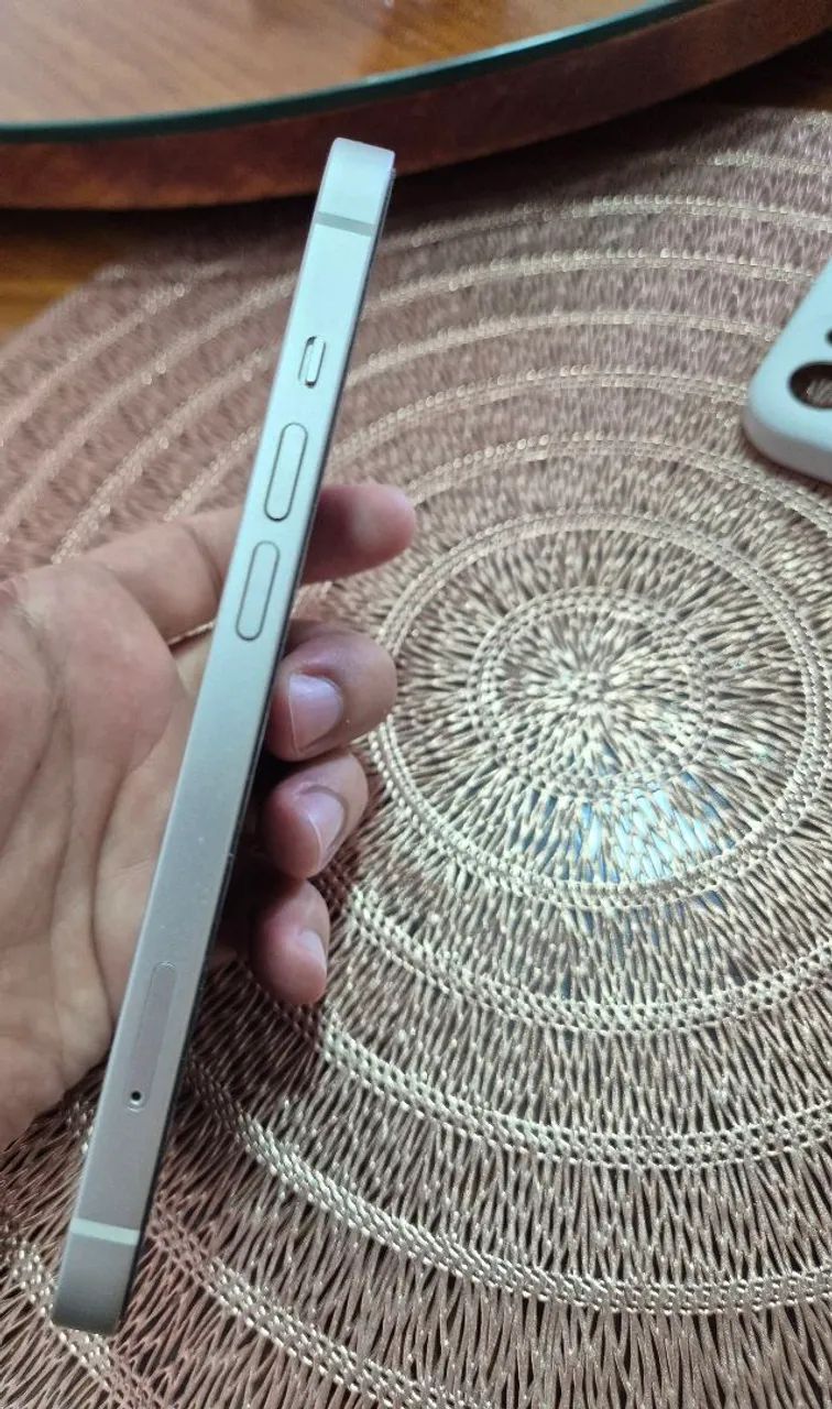 iPhone 13 128gb branco  - Foto 3