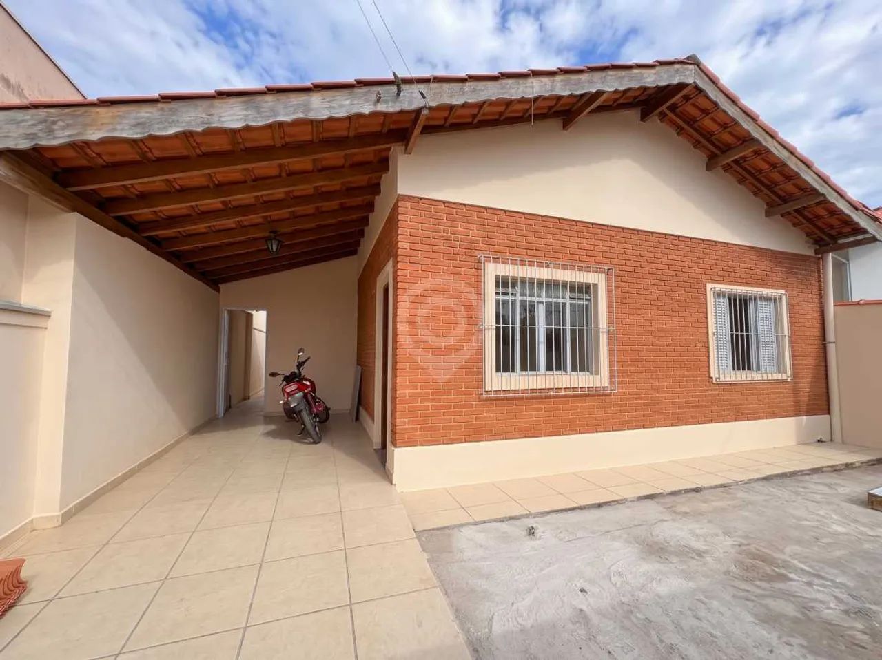 Casa de rua : / Residencial / Vila São Caetano