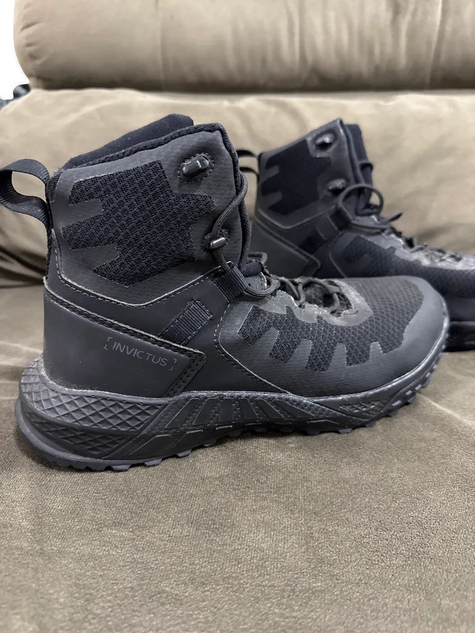 Bota Tática Invictus Arion 40