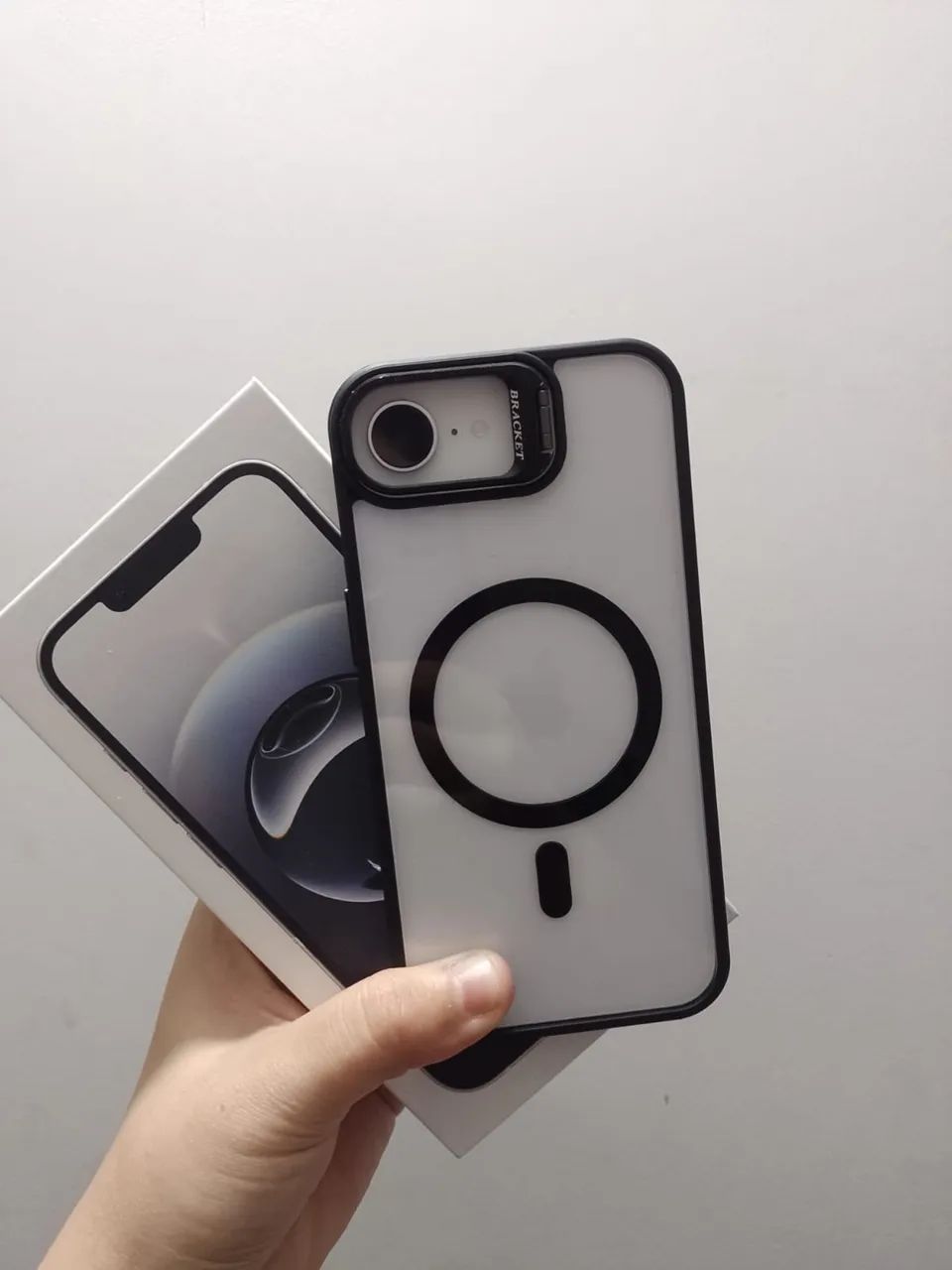 iPhone 16e