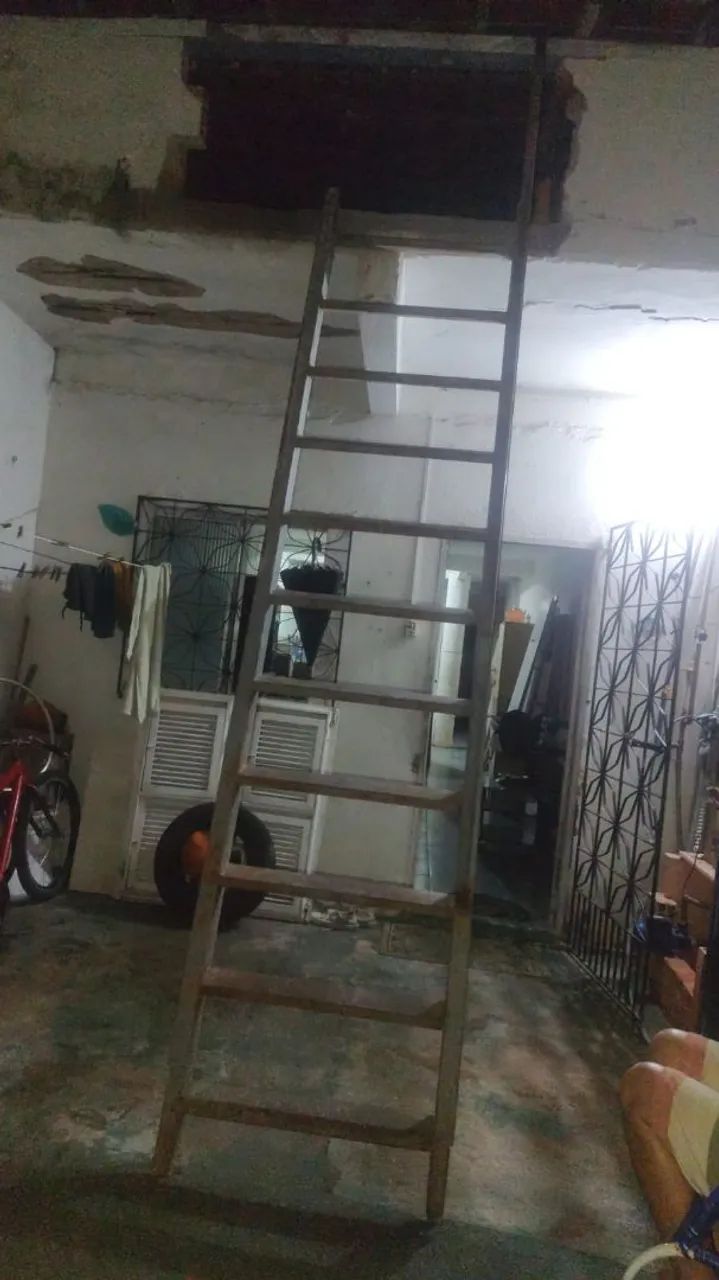Escada dez degraus ferro 