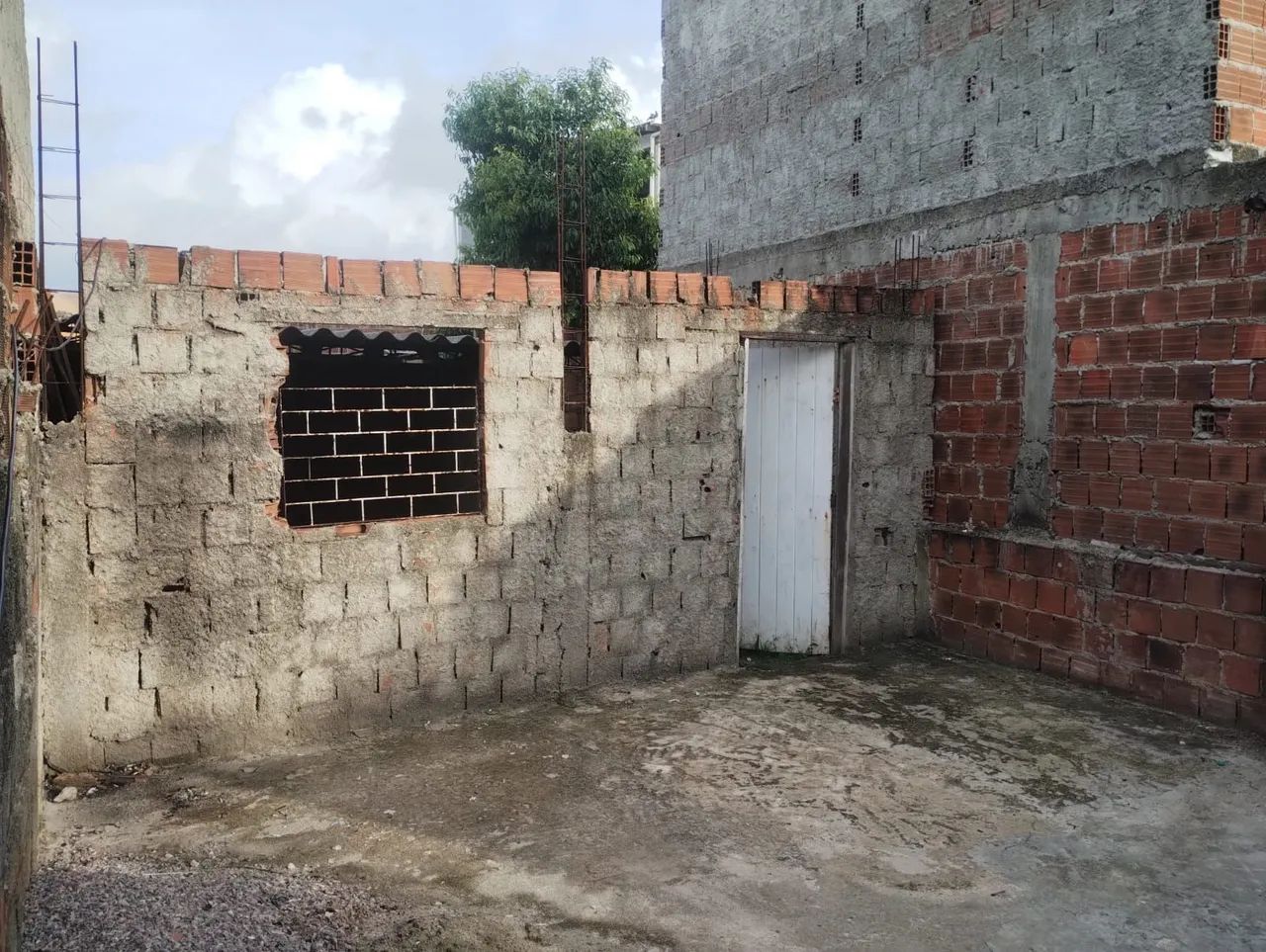 Vende-se terreno próximo a Avenida Recife - Foto 2
