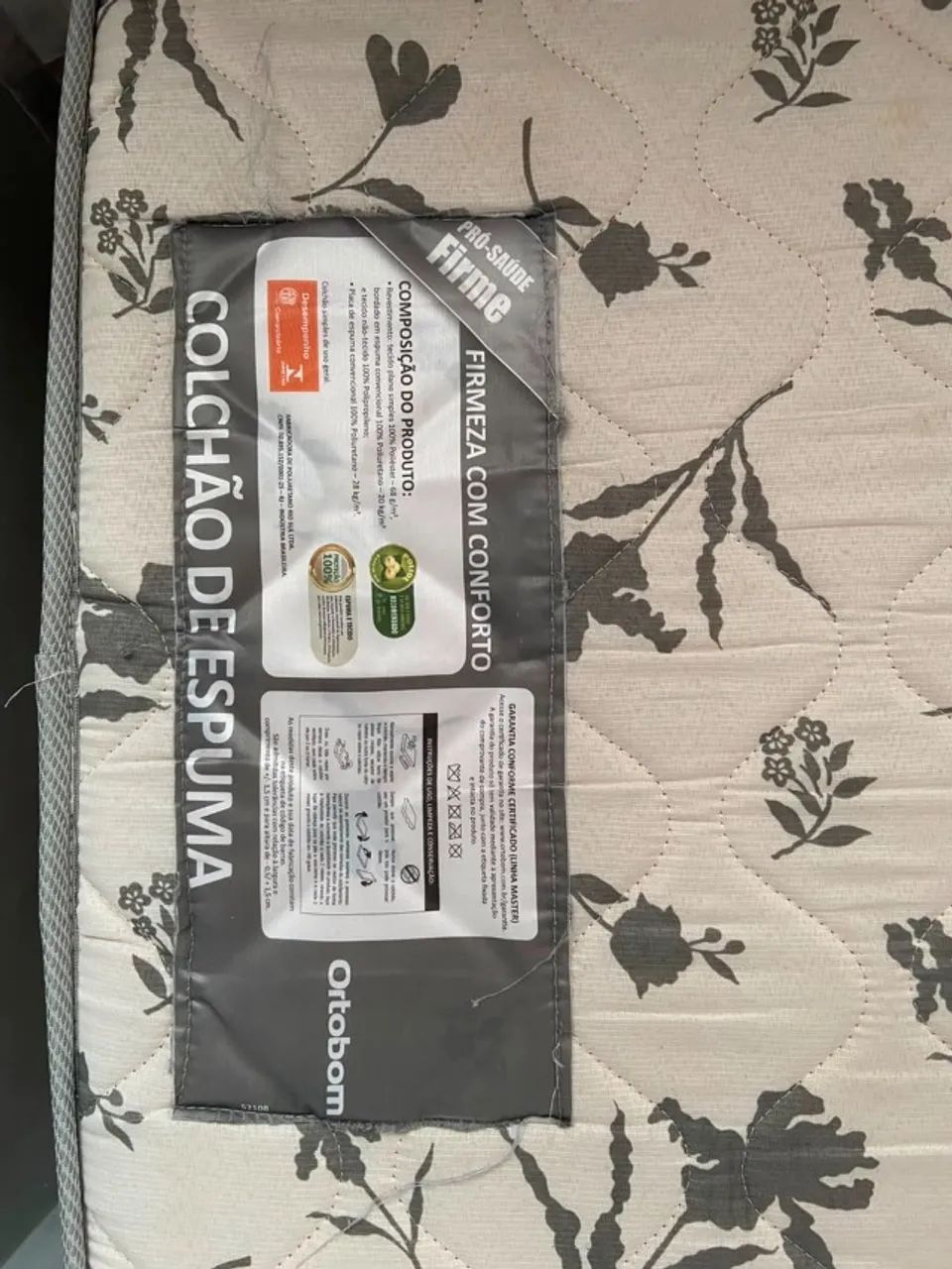 Cama de solteiro Ortobom box.