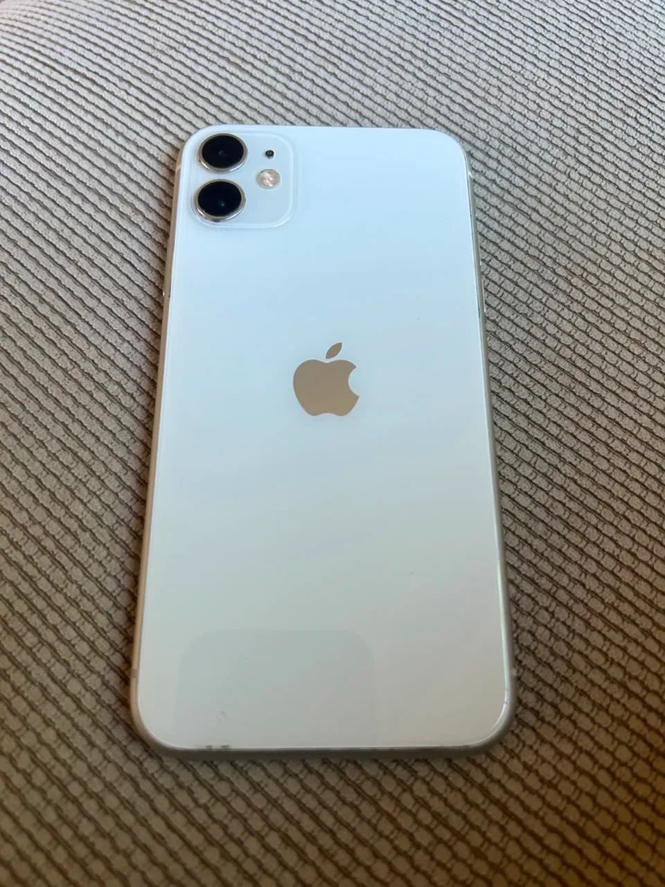 Vendo iPhone 11 128 tb tela trincada  - Foto 4