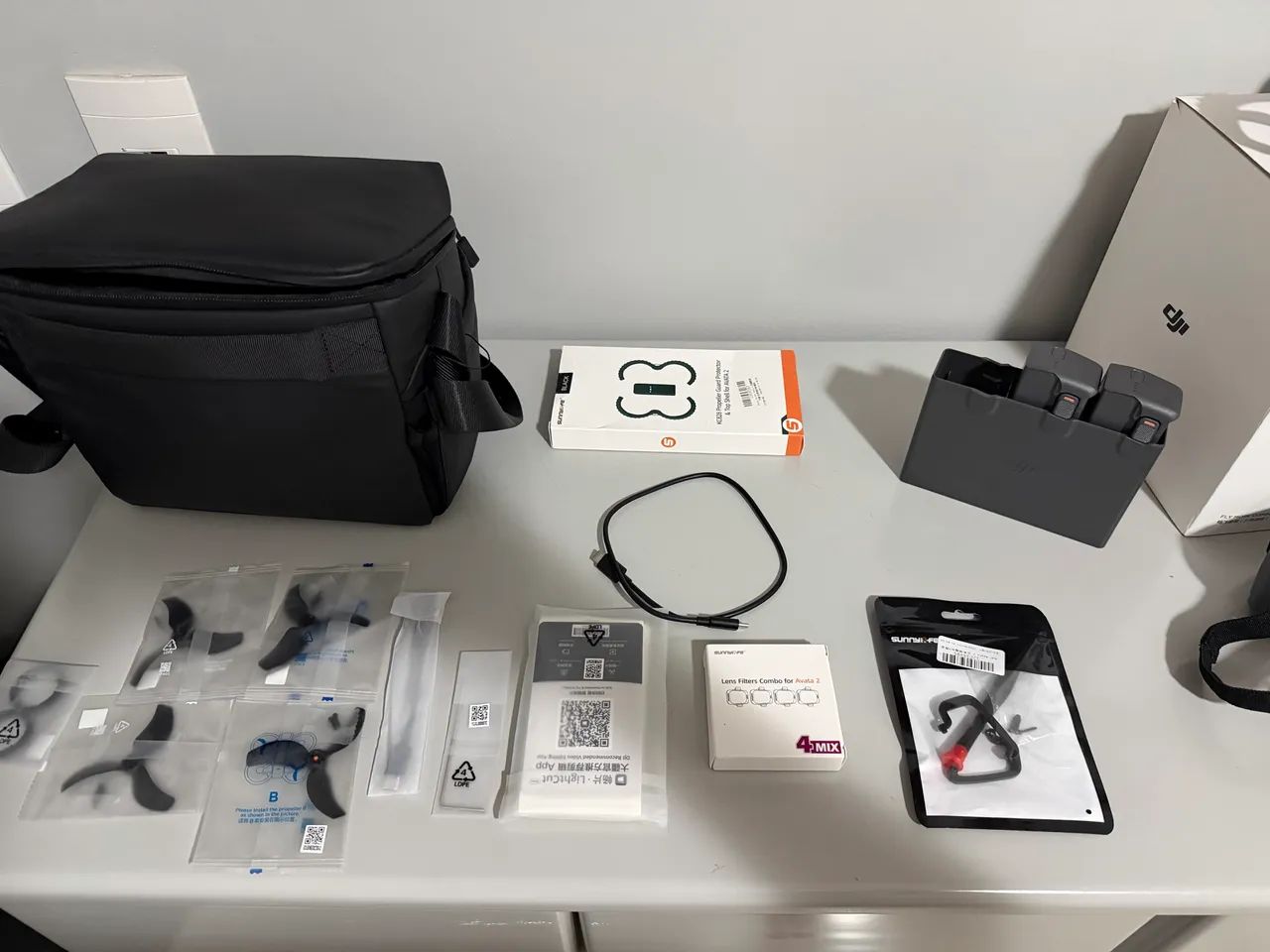 Drone DJI Avata 2 Fly More Combo (3 baterias) (DJI Goggles 3 & Motion 3) - Foto 3