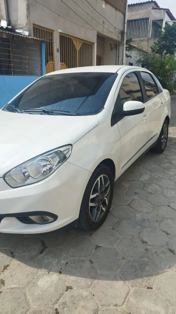 Fiat Grand Siena 2015