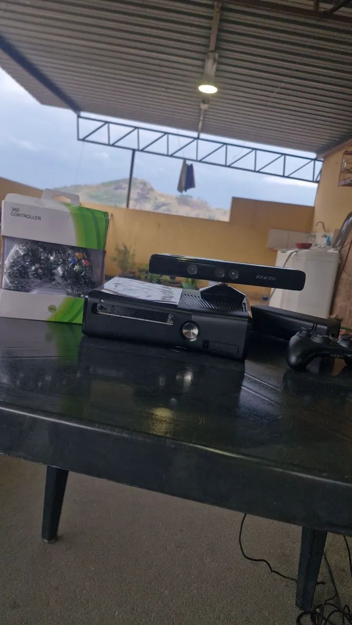 XBOX 360 COM KINECT - Foto 3