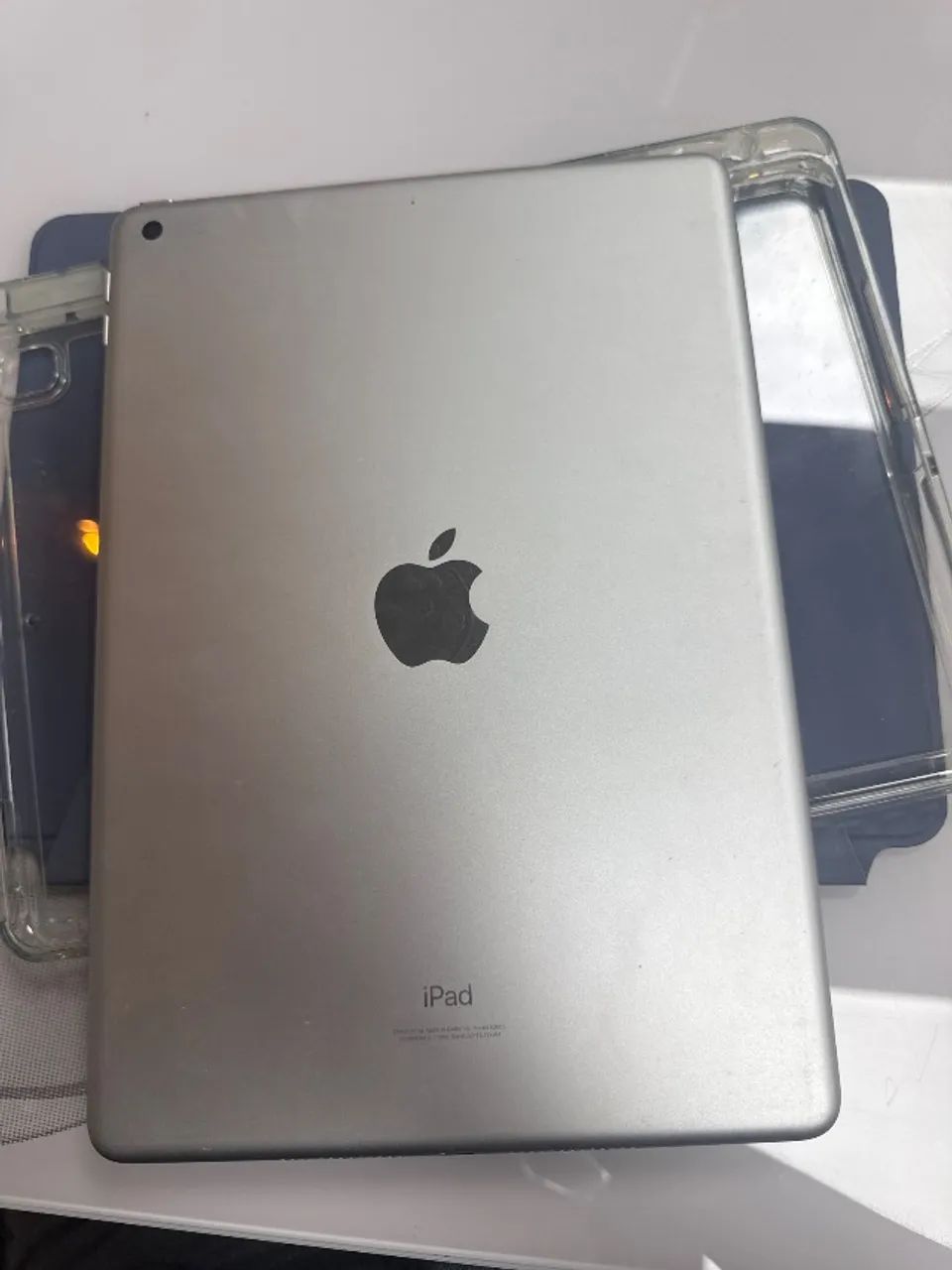 iPad 9° geração - 64GB, cinza ótimo estado + carregador e fonte - Foto 2