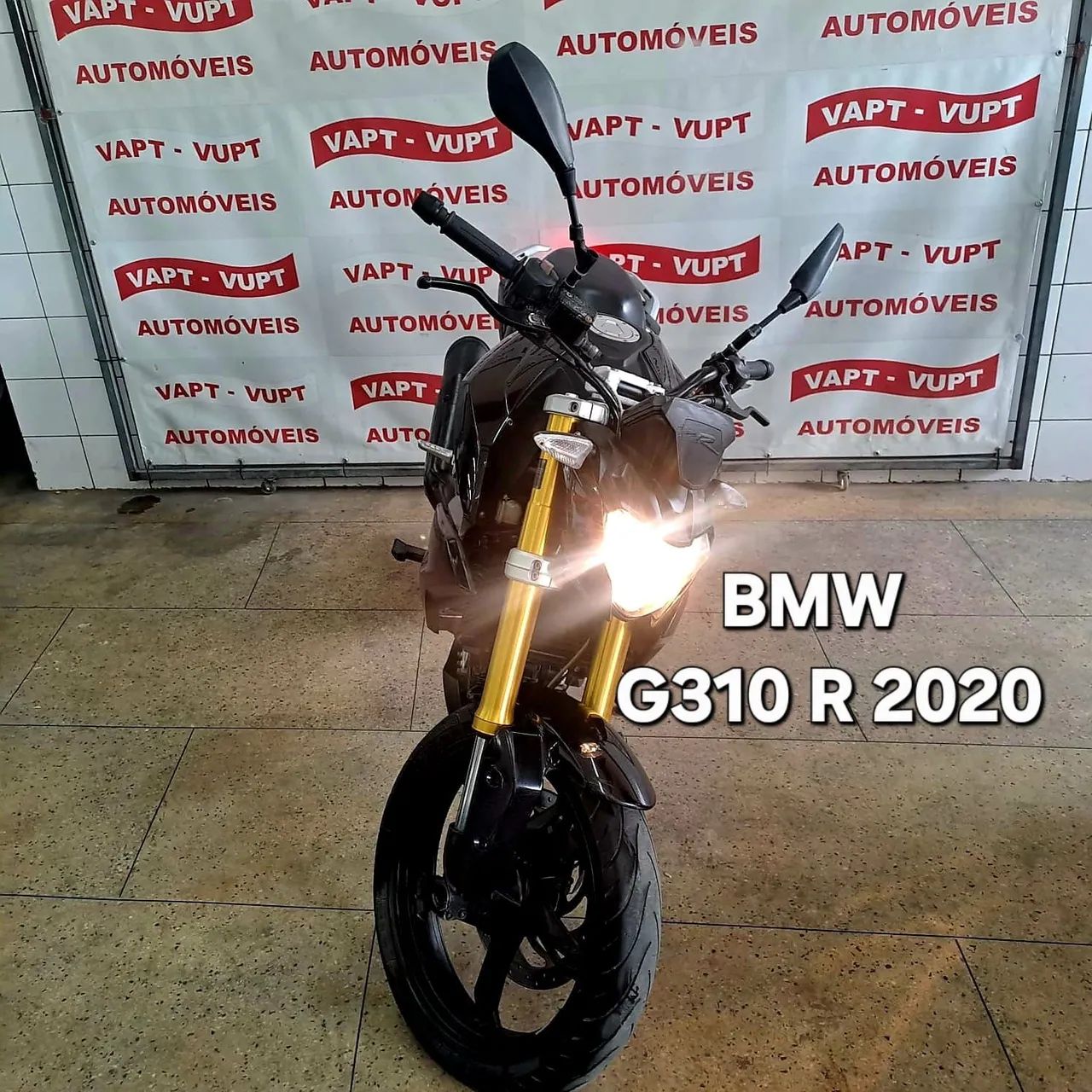 BMW G310 R