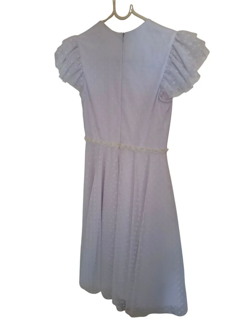 Vestido branco com tule decorado - Foto 2