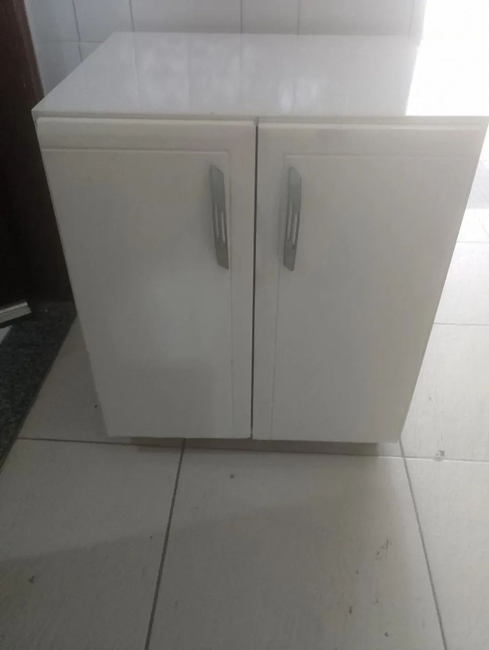 Armário multiuso de microondas 